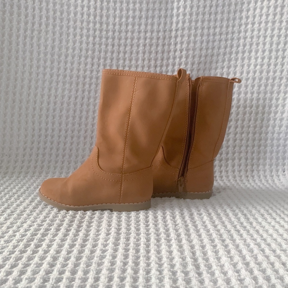 Riding boots
